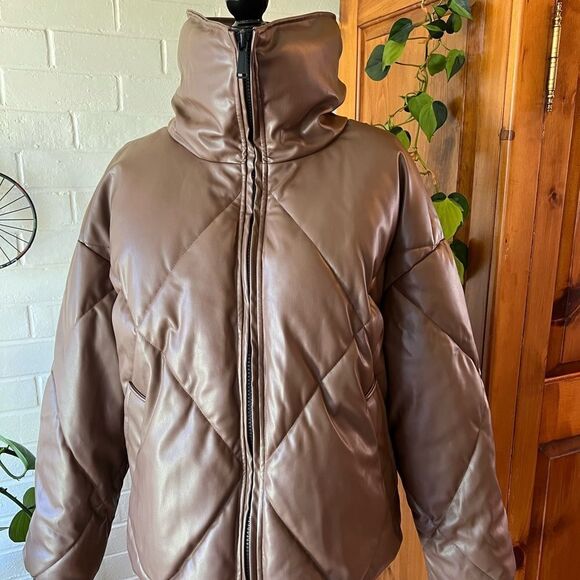BCBG GENERATION drop shoulder short duvet puffer jacket faux fur lined - Picture 5 of 11